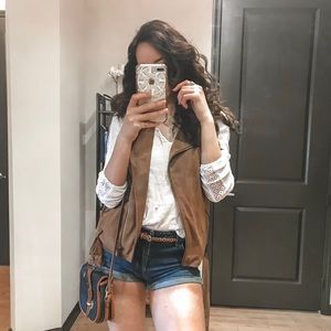 ❌SOLD❌ Faux suede moto vest